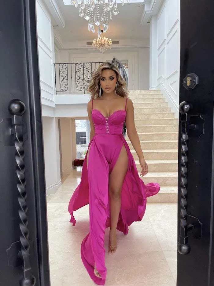 FASHIONABLE PINK EVENING DRESS